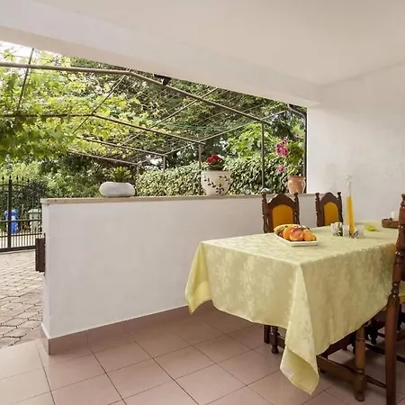 Apartmán With Parking Space - 21107 Rovinj